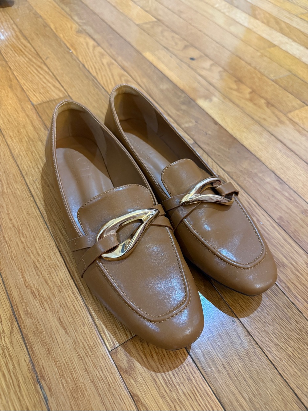 MOTF Camel Brown Loafers with Gold Hardware - Picture 2 of 4